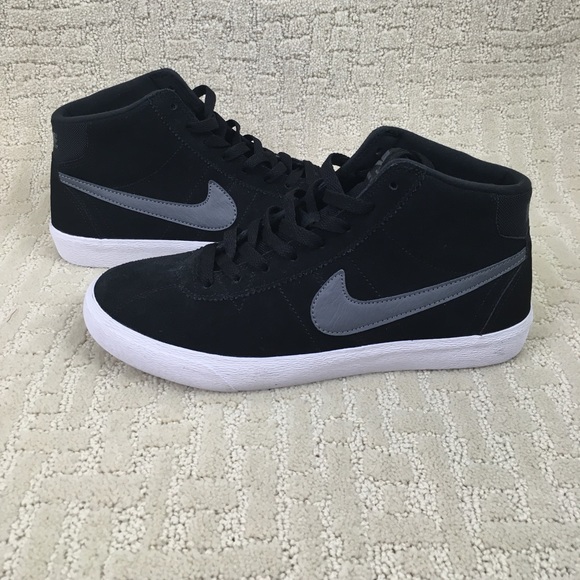 Nike Shoes - NIKE WMNS SB BRUIN HI 923112-001 Size 8.5 BLACK GR